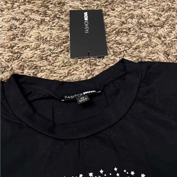 Black Zodiac Signs Graphic Tee - Picture 6 of 10